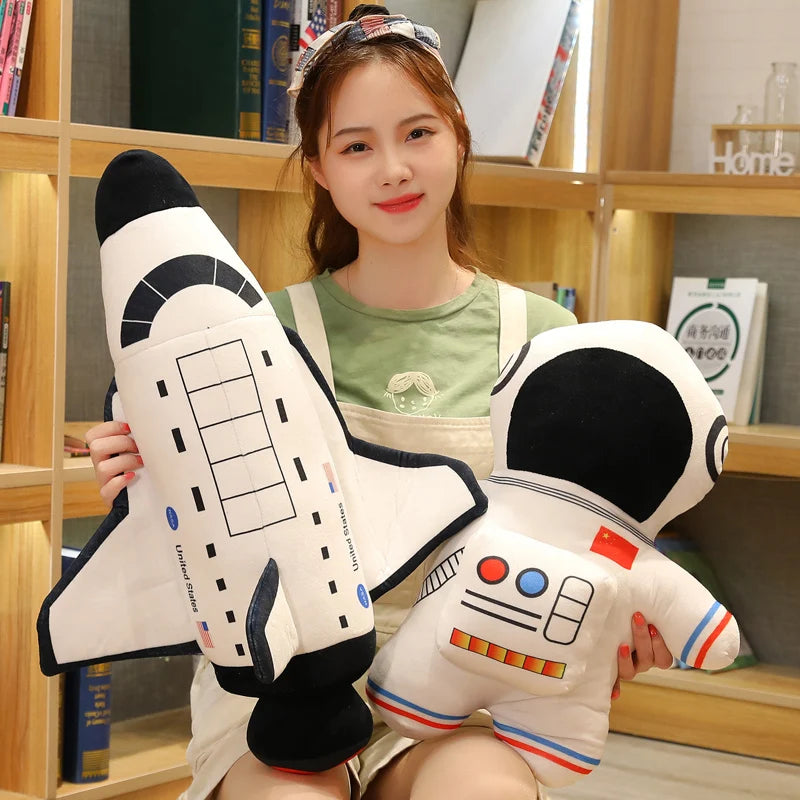 Lindo brinquedo de pelúcia de astronauta, nave espacial, boneco de pelúcia macio, travesseiro de desenho animado, brinquedos infantis,